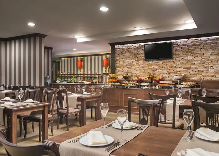 Royal Park By Astoria Collection Отель