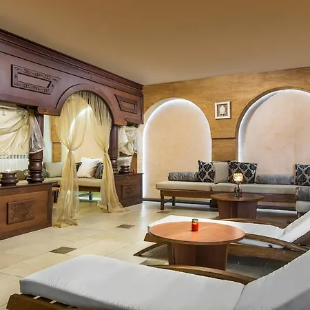Royal Park & Hotel 4*
