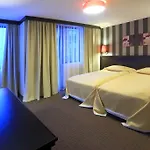 Royal Park By Astoria Collection Hotel