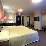 Royal Park By Astoria Collection Hotel 4*