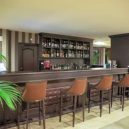 Hotel Royal Park By Astoria Collection