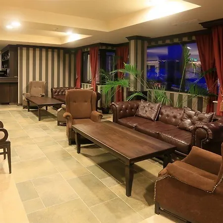 Royal Park By Astoria Collection ホテル 4*