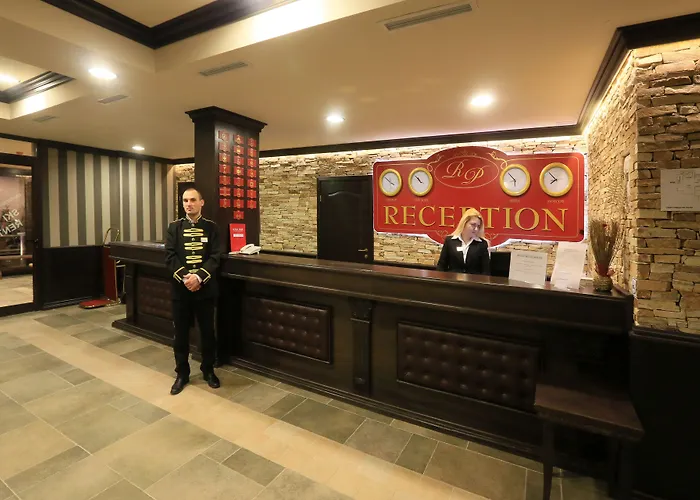 Royal Park By Astoria Collection