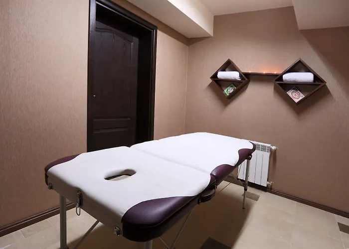 Royal Park By Astoria Collection 4* בנסקו