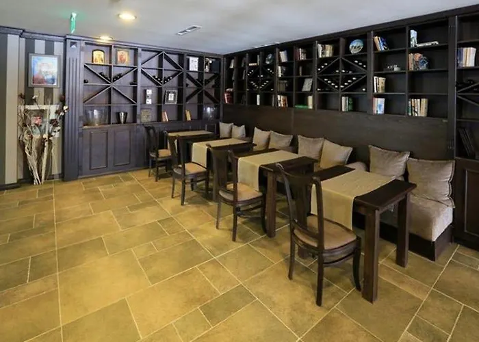 Royal Park By Astoria Collection Hotel 4*